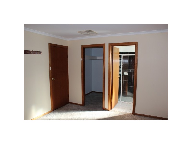 6 Pinewood Avenue, Blakeview SA 5114