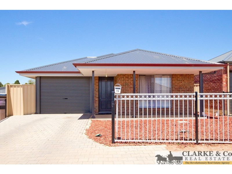 15 Saxon Street, Smithfield Plains SA 5114