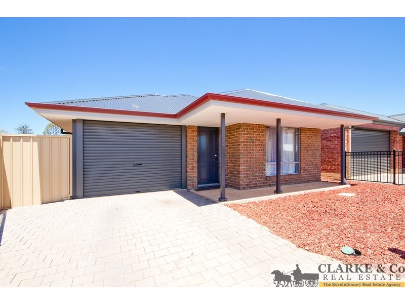 15 Saxon Street, Smithfield Plains SA 5114