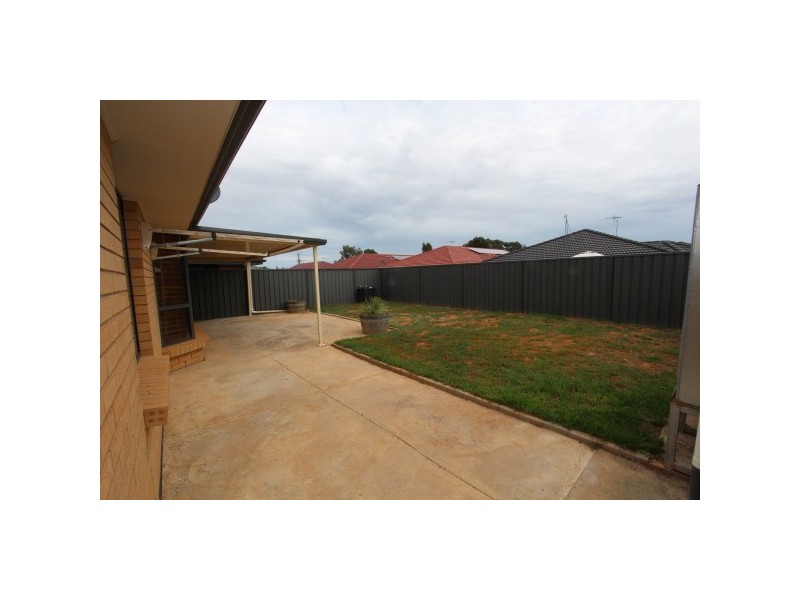 5 Olive Grove, Munno Para West SA 5115
