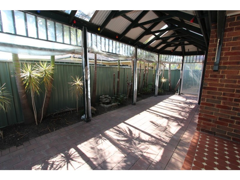 19 Innes Crescent, Mawson Lakes SA 5095