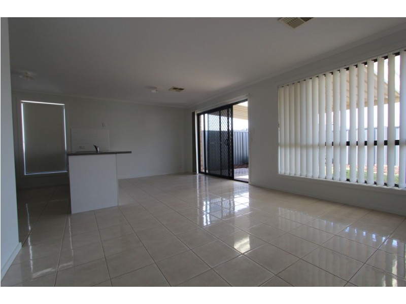 5 Jade Court, Munno Para West SA 5115