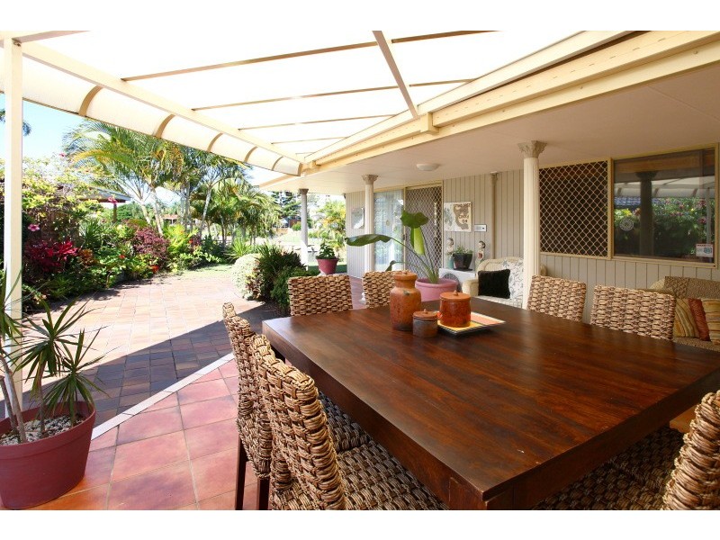 42 Cocos Cres, Broadbeach Waters QLD 4218