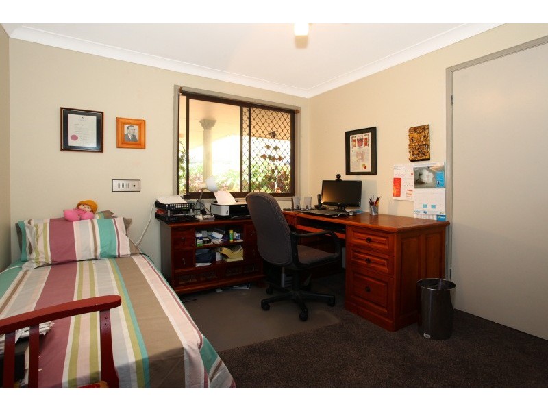 42 Cocos Cres, Broadbeach Waters QLD 4218