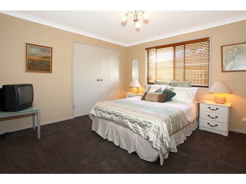 42 Cocos Cres, Broadbeach Waters QLD 4218