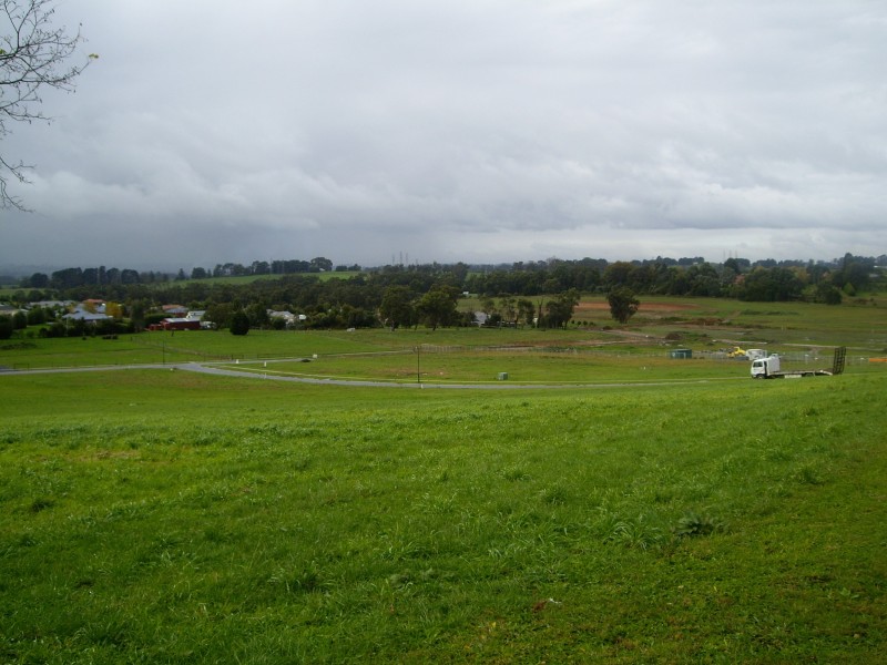 1/A Amberly Acres on Drouin, Drouin VIC 3818