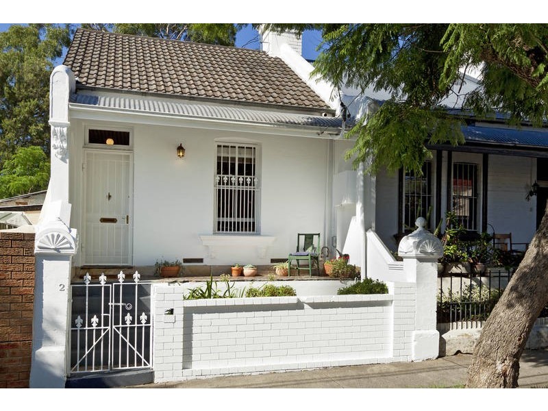 2 Belmore Street, Enmore NSW 2042