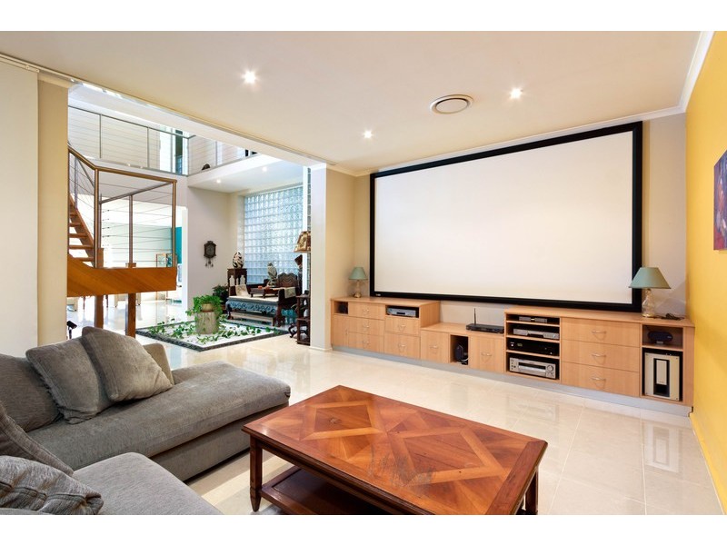 15 Victoria Avenue, Chatswood NSW 2067