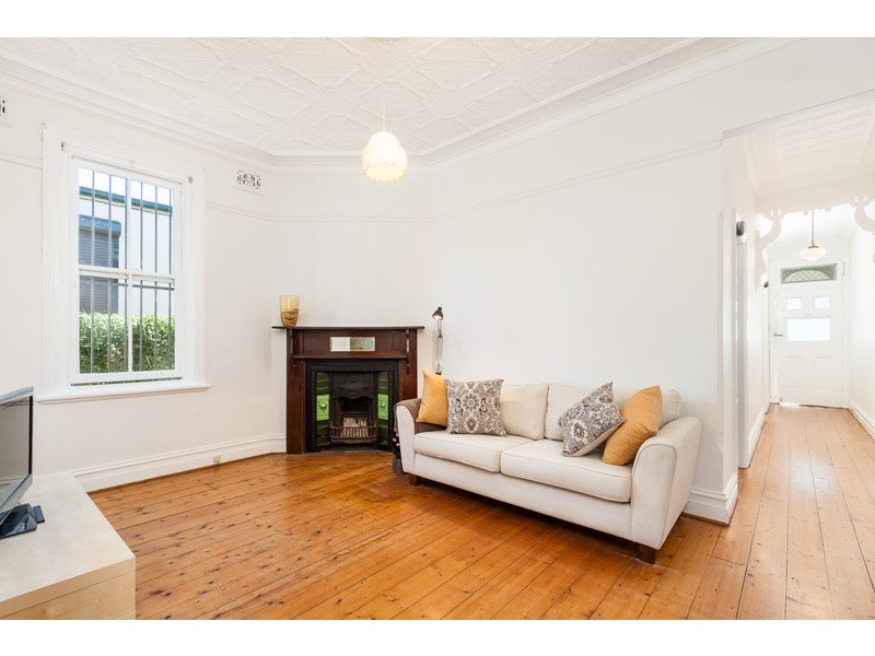 4 Calvert Street, Marrickville NSW 2204