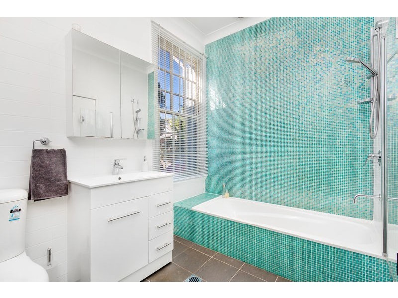 37 WELLS STREET, Newtown NSW 2042