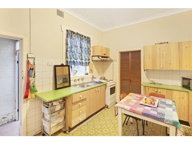 35 Leamington Avenue, Newtown NSW 2042
