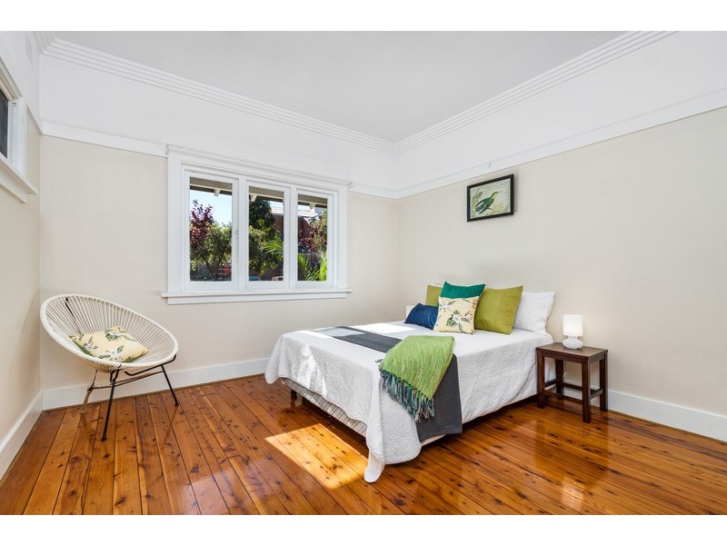 16 Hollands Avenue, Marrickville NSW 2204