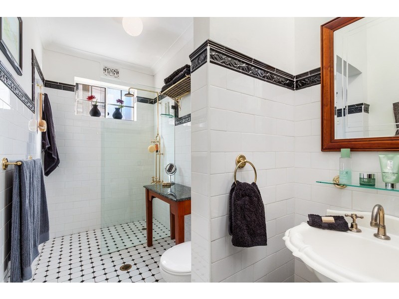 67 Undercliffe Road, Earlwood NSW 2206