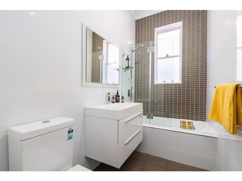 16 Calvert Street, Marrickville NSW 2204