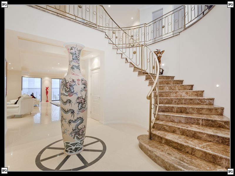 37 King Arthurs Court, Sovereign Islands QLD 4216