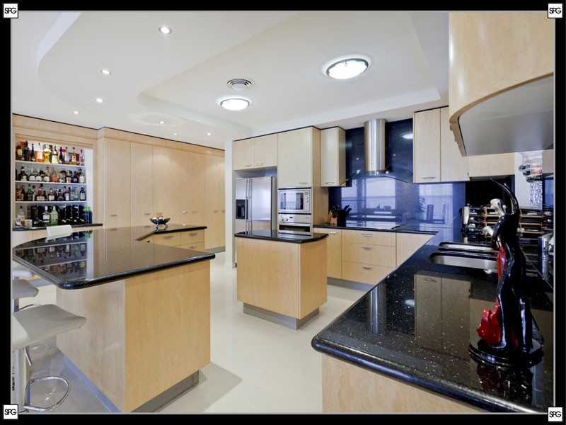 37 King Arthurs Court, Sovereign Islands QLD 4216