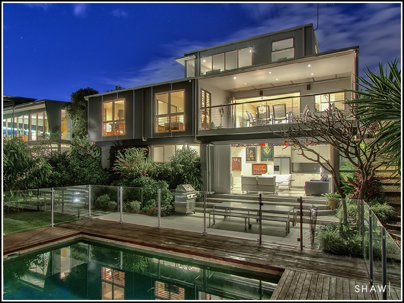 83 Fifth Avenue, Balmoral QLD 4171