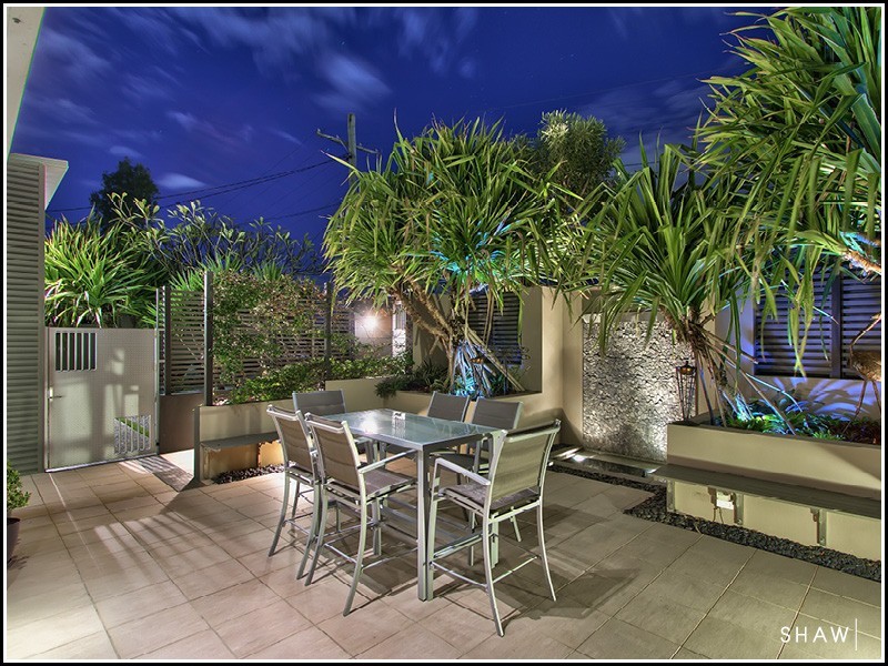 83 Fifth Avenue, Balmoral QLD 4171