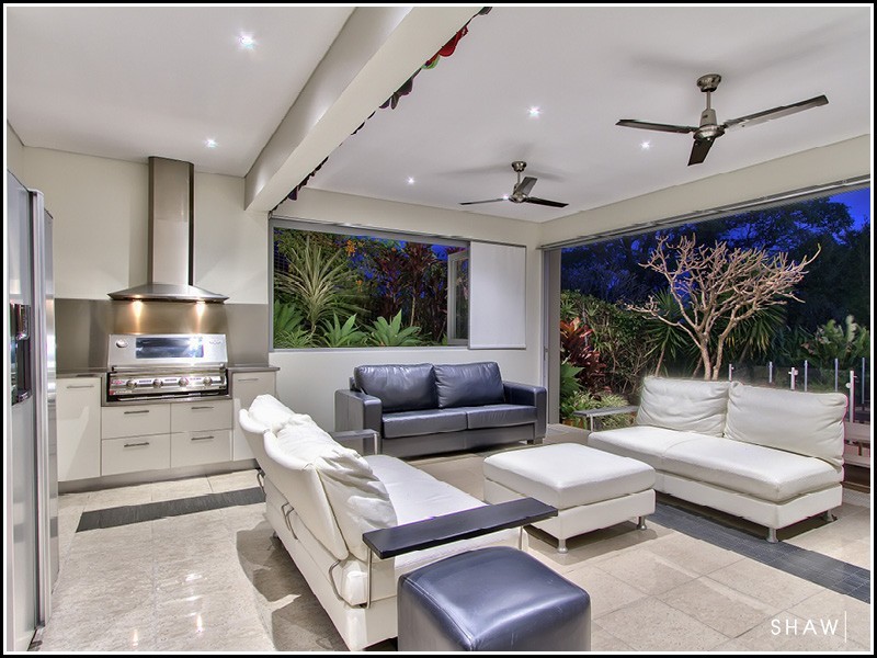 83 Fifth Avenue, Balmoral QLD 4171