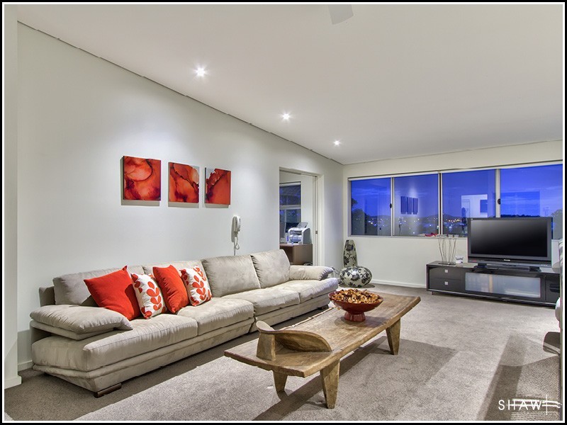 83 Fifth Avenue, Balmoral QLD 4171