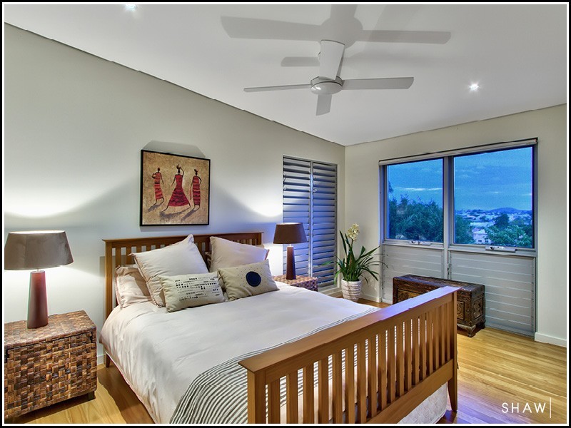 83 Fifth Avenue, Balmoral QLD 4171