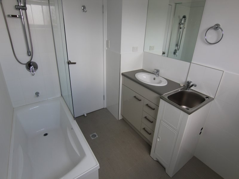 8/12 Hedges Street, Sherwood QLD 4075
