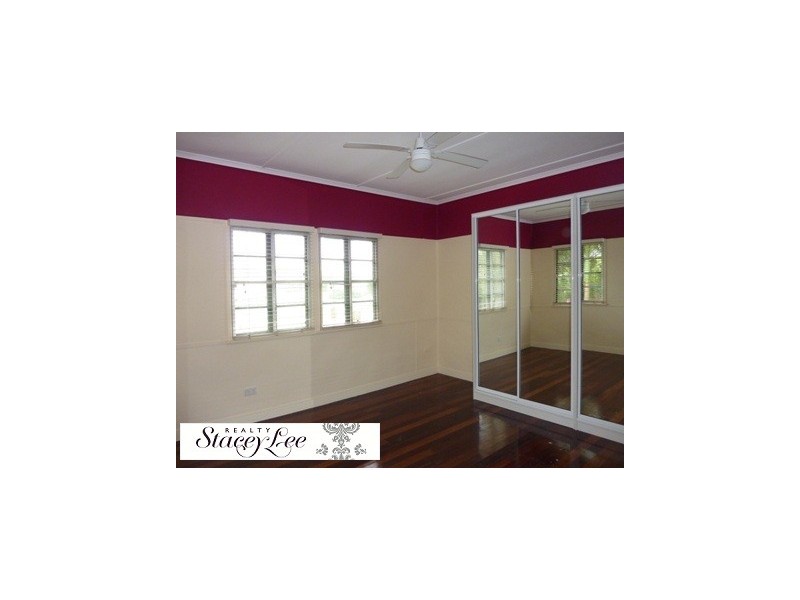 1 Crescent Street, Leichhardt QLD 4305