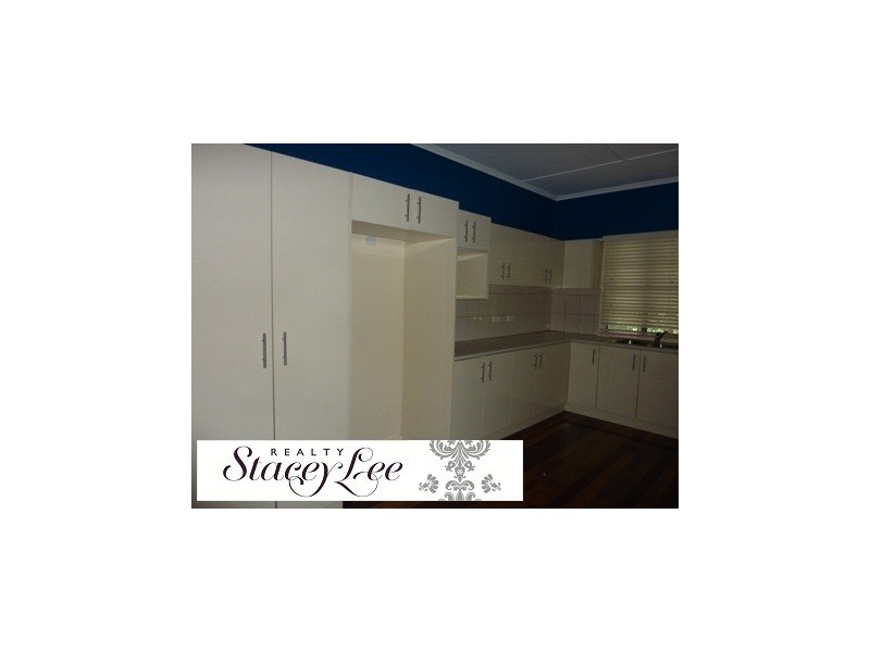 1 Crescent Street, Leichhardt QLD 4305