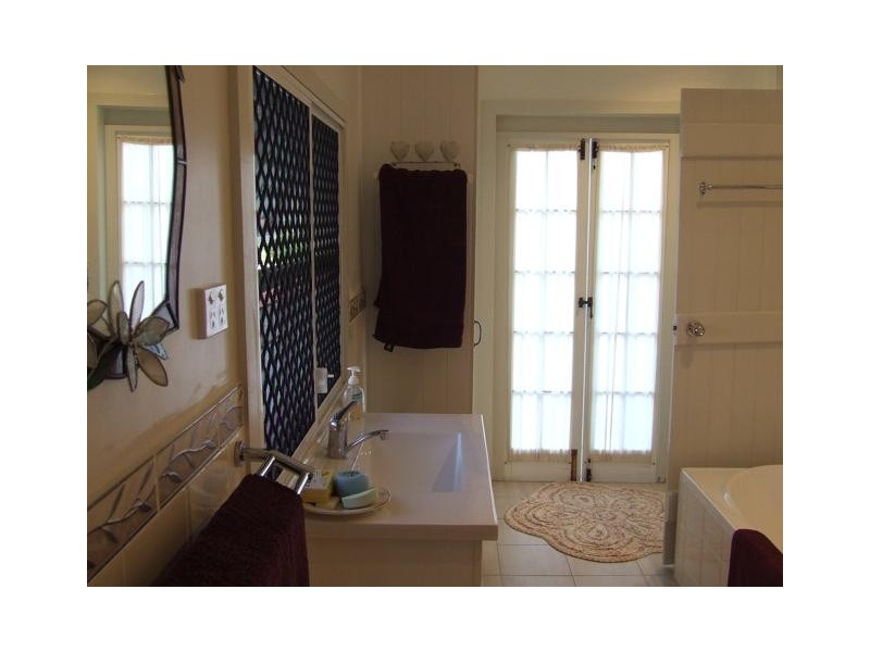 18 Main Street, Bauple QLD 4650