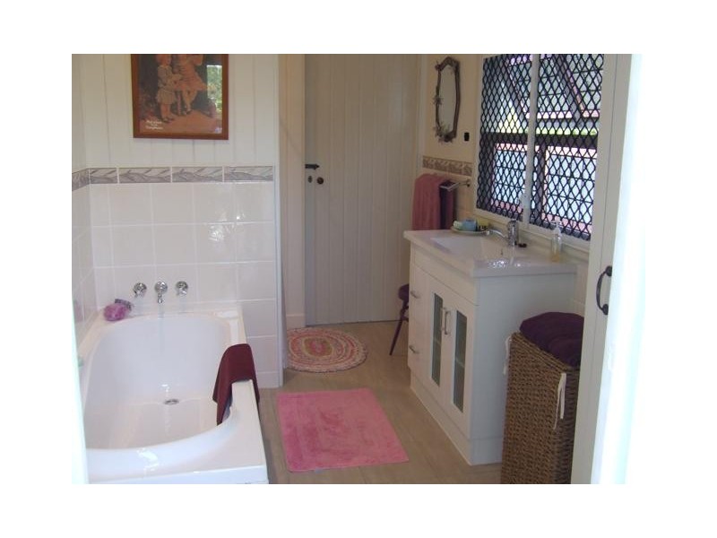 18 Main Street, Bauple QLD 4650