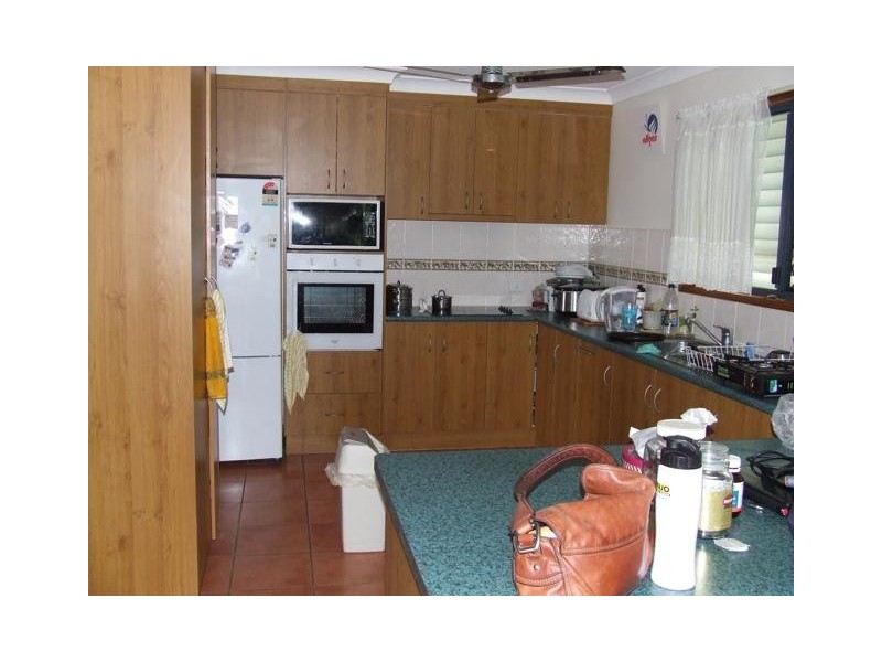 5 Dale Drive, Tiaro QLD 4650