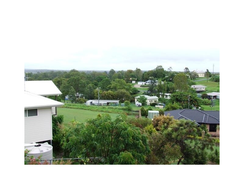 5 Dale Drive, Tiaro QLD 4650