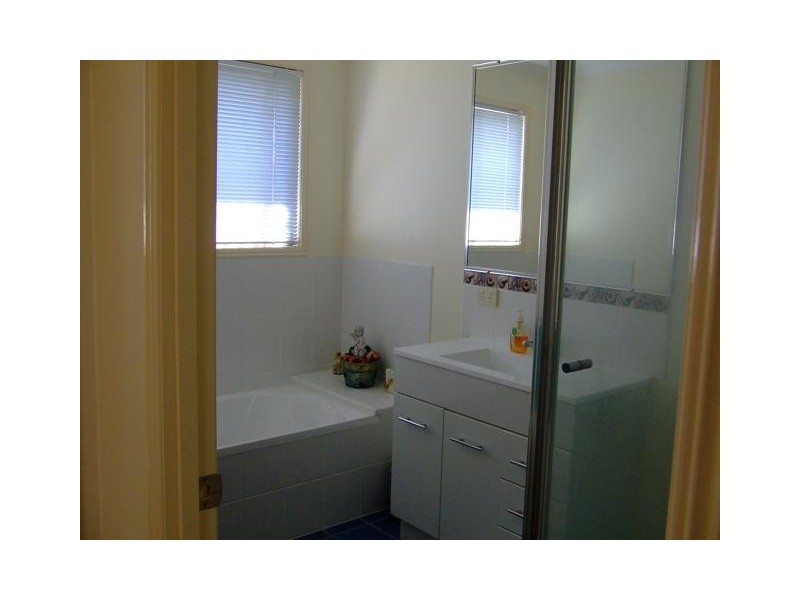 16 Forgan Terrace, Tiaro QLD 4650
