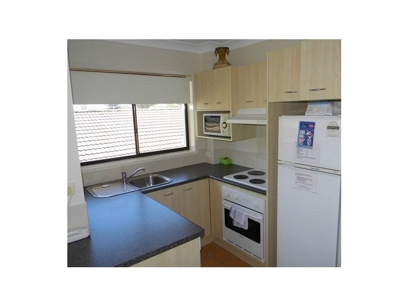28/9-13 MARGARET AVE, Broadbeach QLD 4218