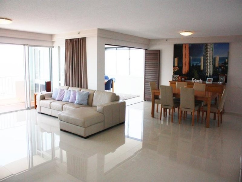 12A/7 Fern Street, Broadbeach QLD 4218