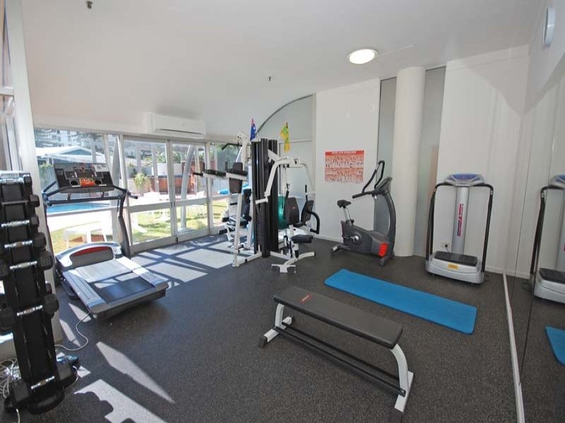 12A/7 Fern Street, Broadbeach QLD 4218