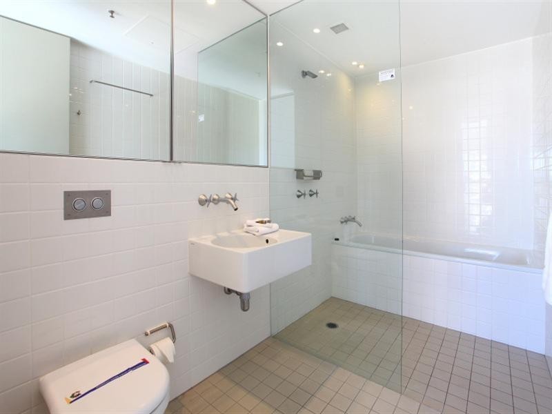 1101/159 Old Burleigh road, Broadbeach QLD 4218