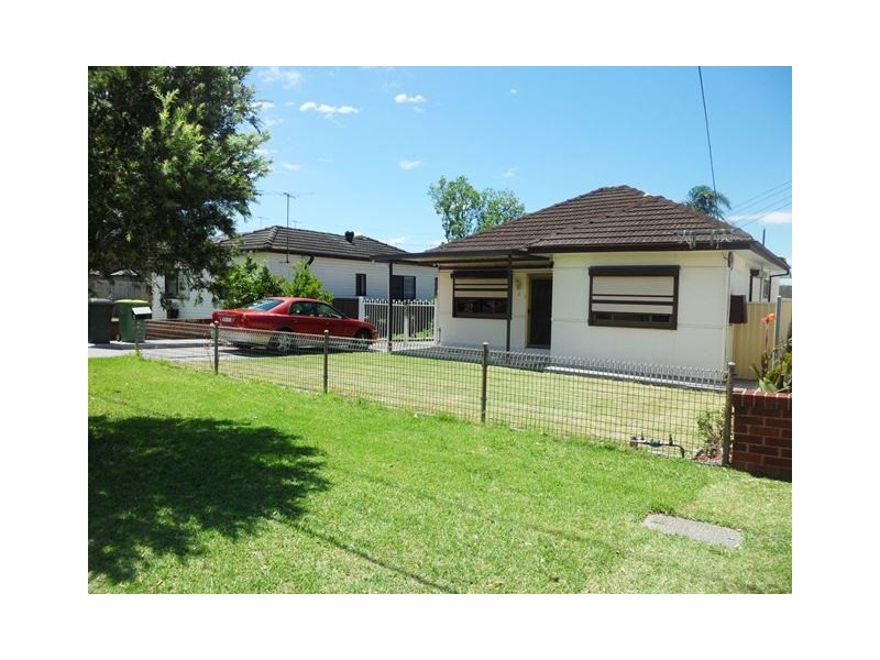 Fairfield West NSW 2165