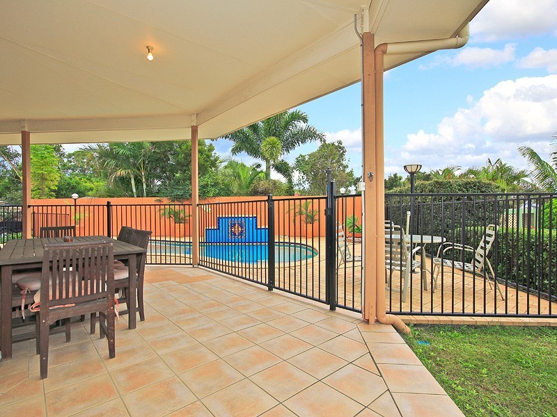 Eatons Hill QLD 4037