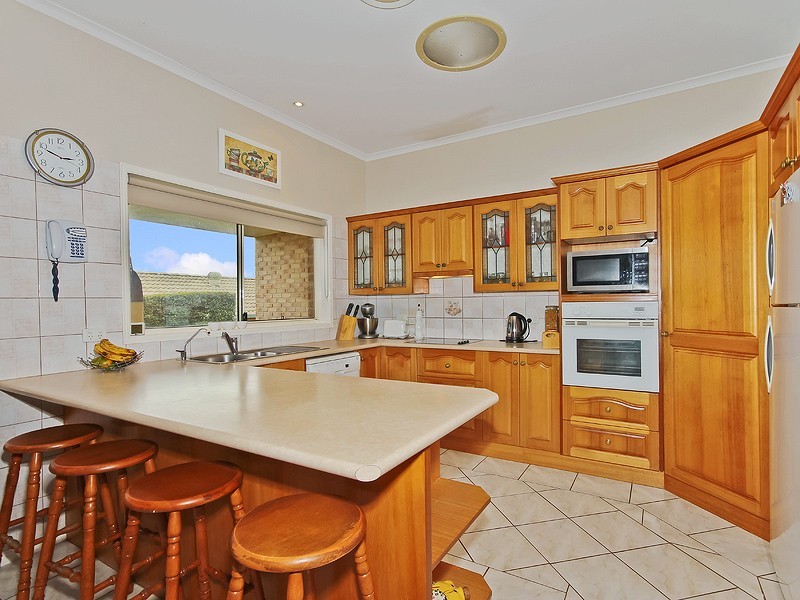 Eatons Hill QLD 4037