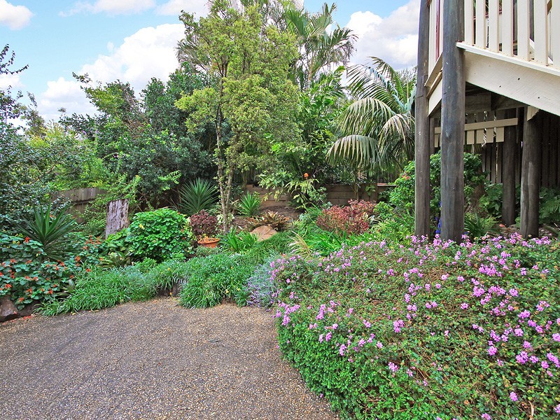 Eatons Hill QLD 4037