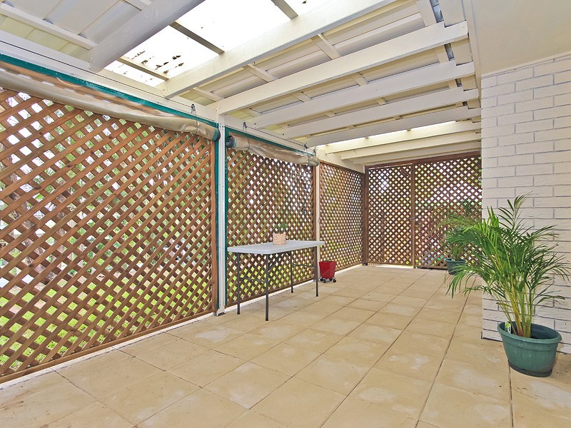 1 Calypso Court, Eatons Hill QLD 4037