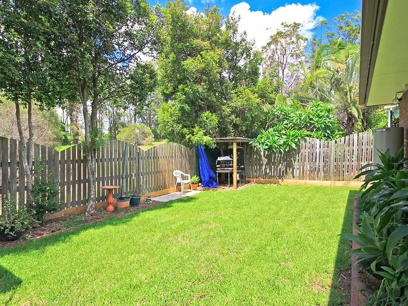 1 Calypso Court, Eatons Hill QLD 4037