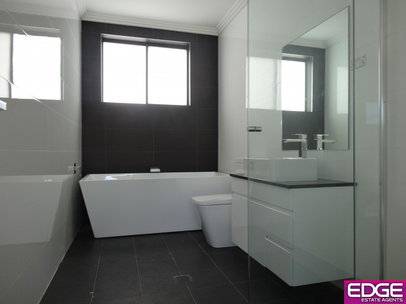 2b Meakin Street, Chester Hill NSW 2162