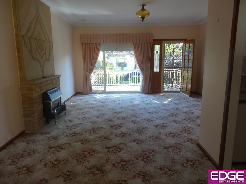 16 Orana Crescent, Peakhurst Heights NSW 2210