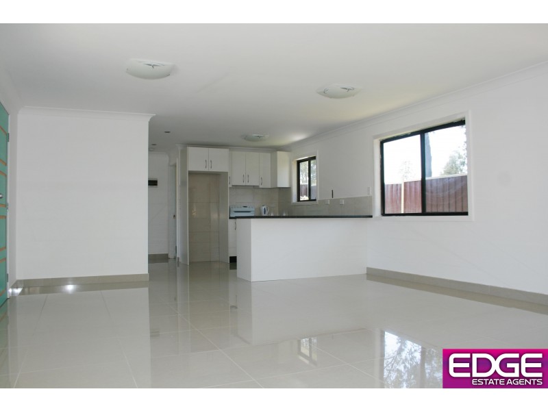 42 Jacaranda Drive, Georges Hall NSW 2198