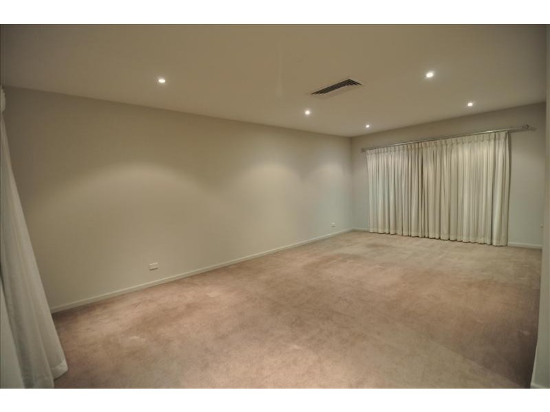 6 catherine spence place, Cabarita NSW 2137