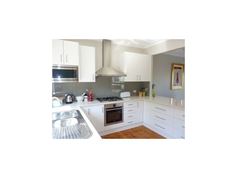 60 Highfields Pde, Highfields NSW 2289
