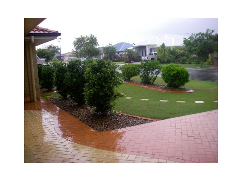 Sandstone Point QLD 4511