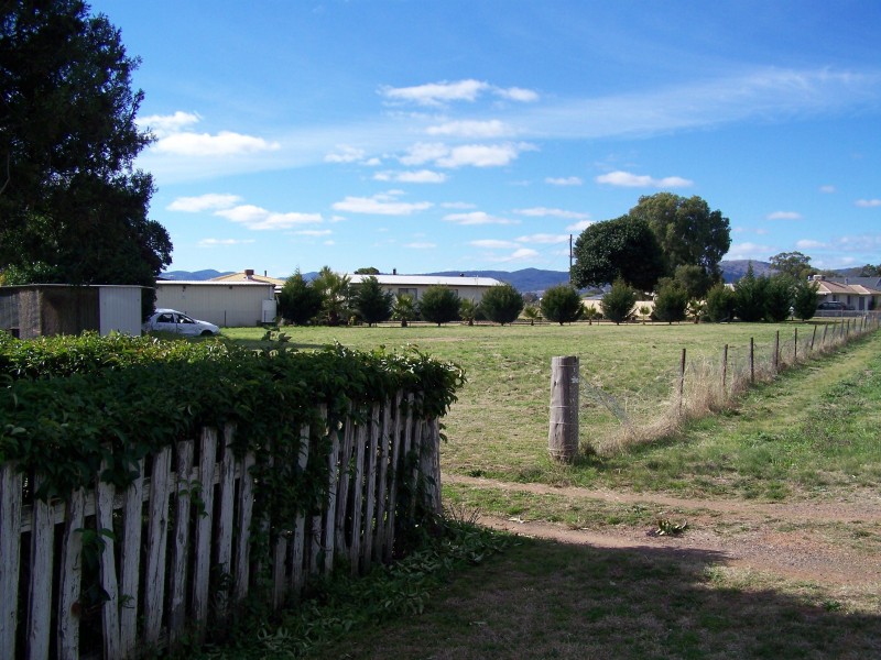 38 Milner Parade, Quirindi NSW 2343